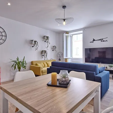 Joli T2 Au Vieux-port - 1er Etage Appartement