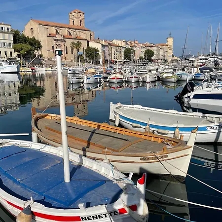 Appartement Joli T2 Au Vieux-port - 1er Etage