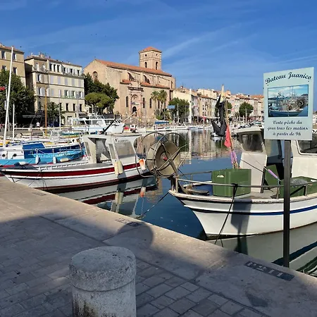 Appartement Joli T2 Au Vieux-port - 1er Etage La Ciotat